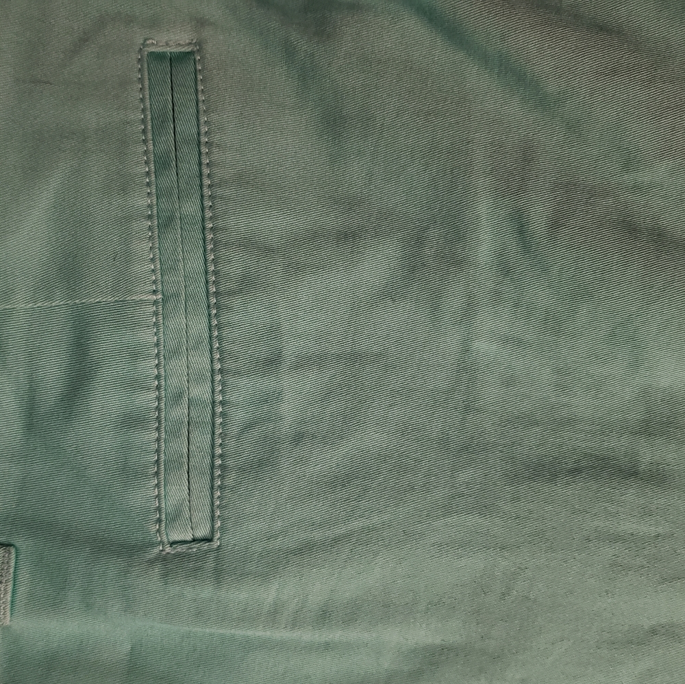 Shorts - Picture 4 of 5